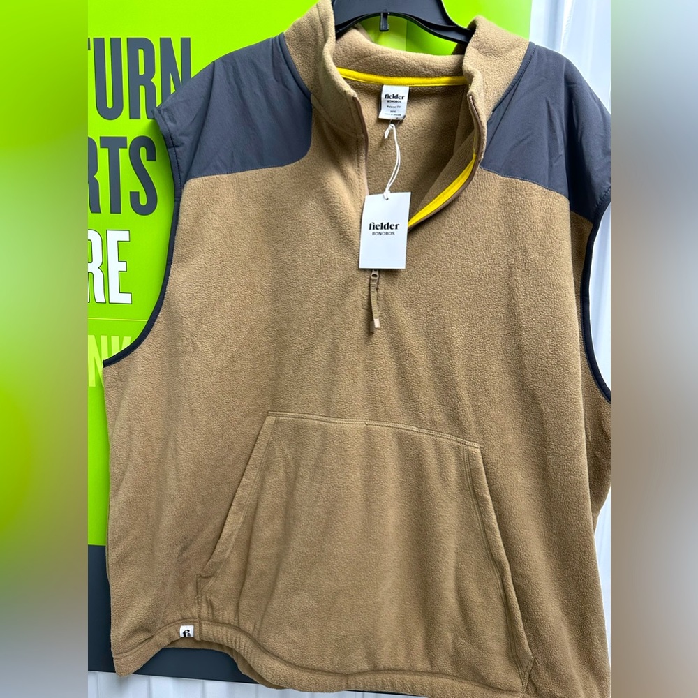 Fielder Bonobos Relaxed fit Vest with front pocket and zipper